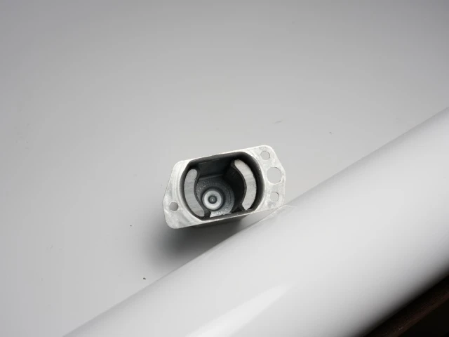Glass lifter motor magnetic tile