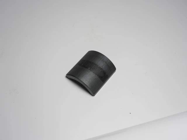 Window motor magnetic tile