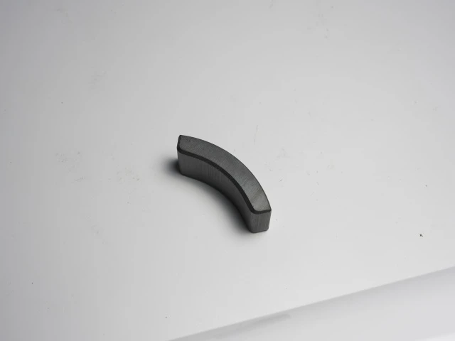 Automobile Electronic Fan Magnetic Tile