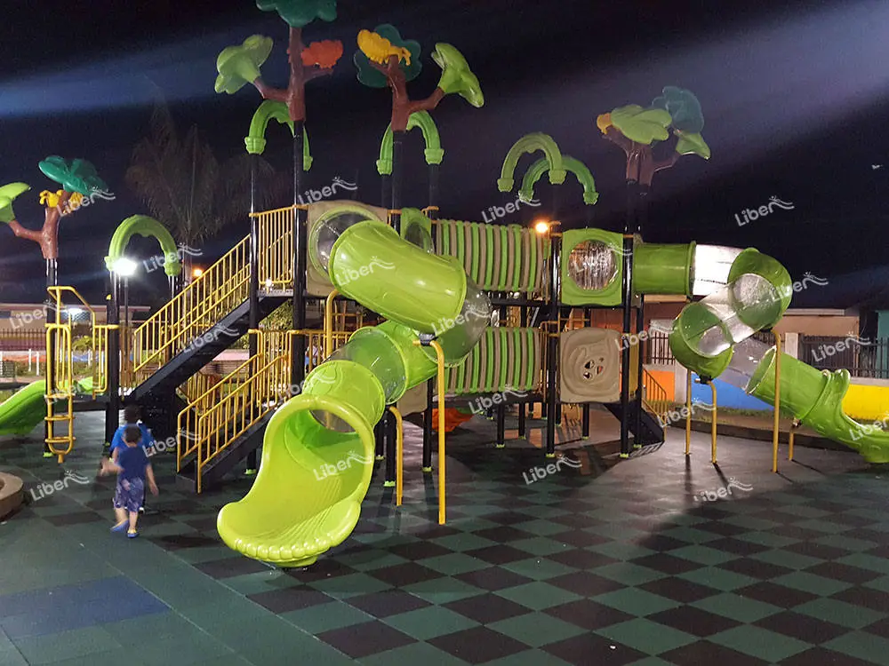 outdoor non-standard amusement-1