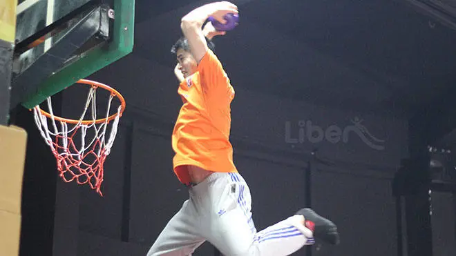 Slam Dunk  Indoor Trampoline Games