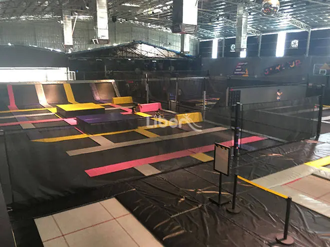 5.LE.B9.604.051.02 Liben Trampoline Park Builder-1