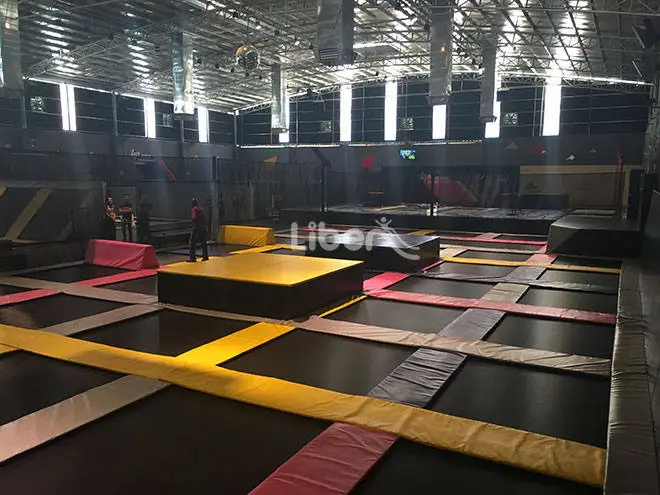 5.LE.B9.604.051.02 Liben Trampoline Park Builder-2