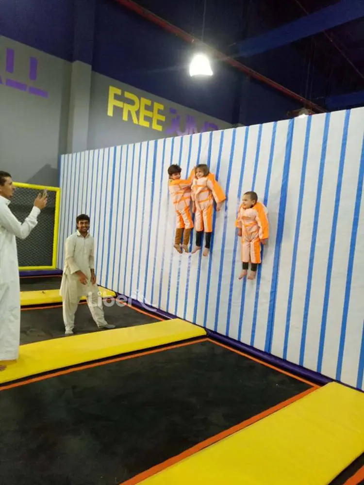 Trampoline Park Velcro Wall(1)