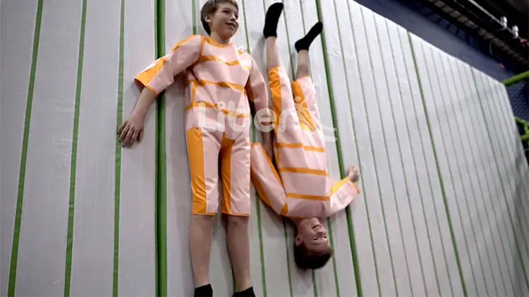 New Popular Trampoline Park Game Velcro Wall (1)