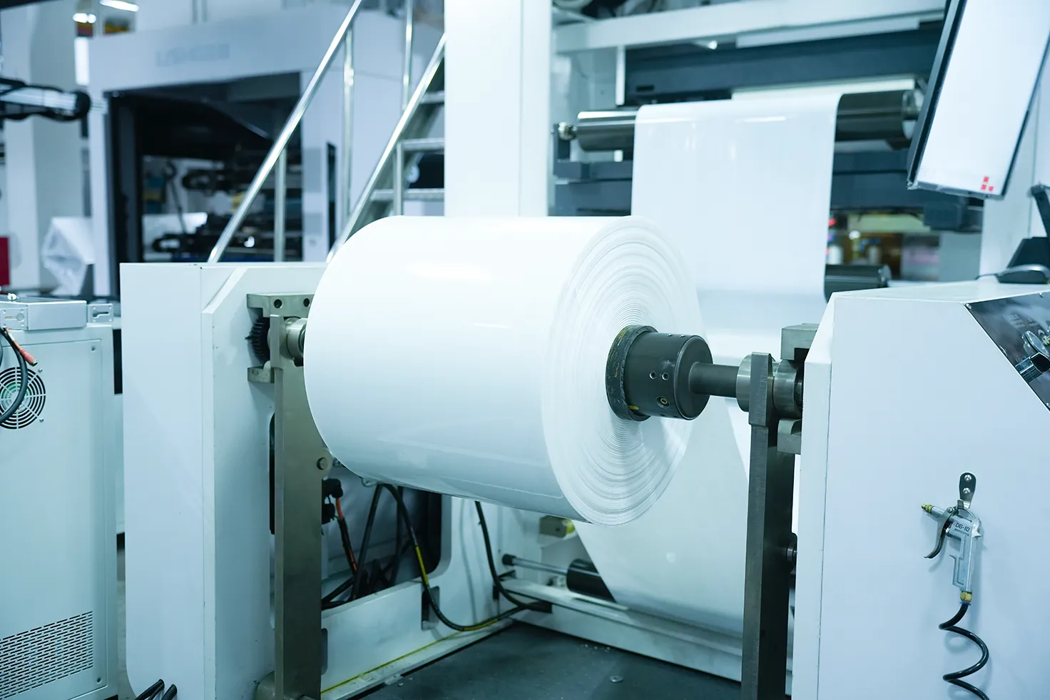 Section enroulage d'une presse flexo large largeur