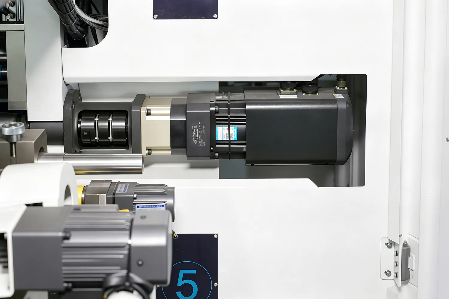Servomoteur sur presse flexo CI LISHG
