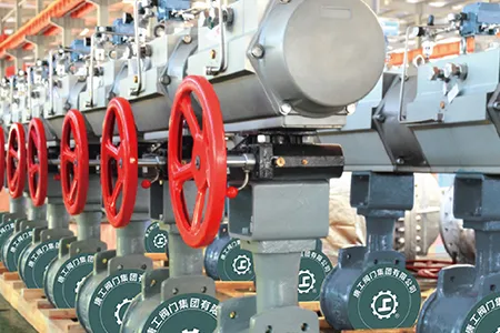 Plug Valve vs Butterfly Valve:  Comprehensive Comparison Guide