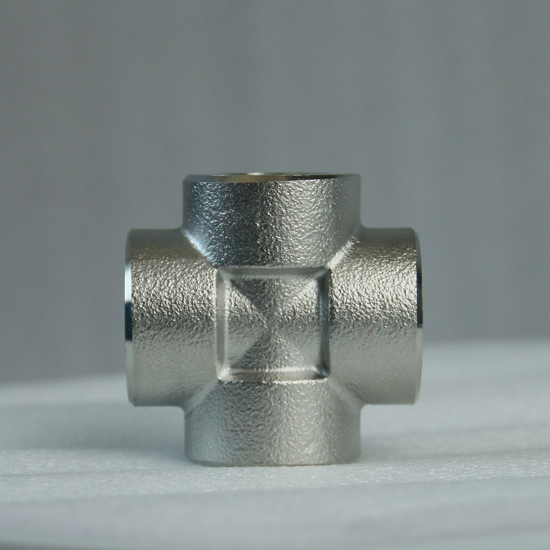 Female Thread Cross