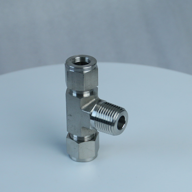 توصيلات الأنابيب بنوع الحلقة القاطعة