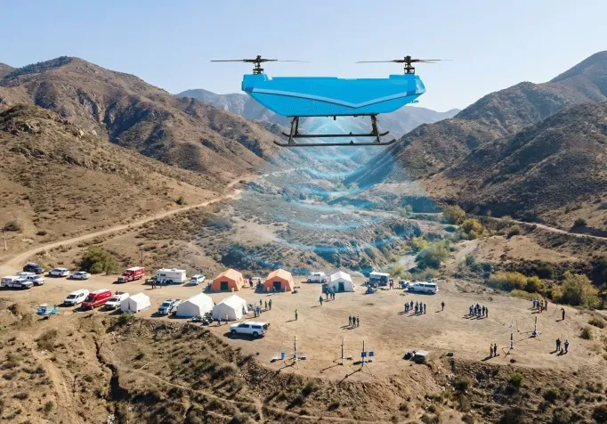 Multi-Drone Collaborative Networking for Wider Aerial Communication Coverage