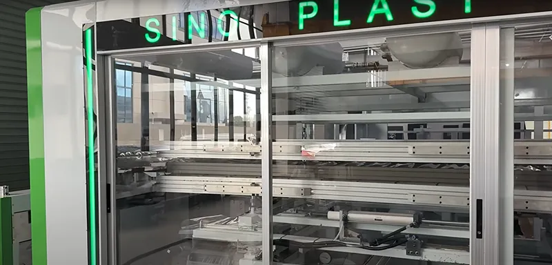 Thermoforming machine produce PP lunch box