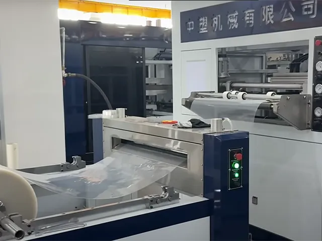 Thermoforming machine produces PP boxes this sample is very popular in the South American market