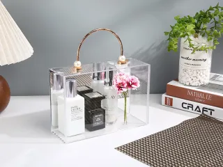 Handheld flower box