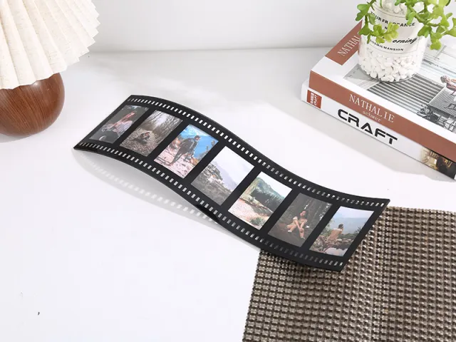 Row photo frames