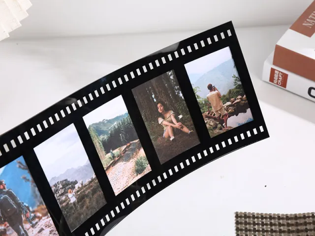 Row photo frames