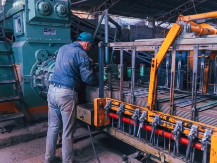 A Complete Guide to Shear Slitting Machinery and Web Separation Principles