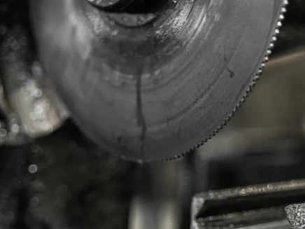 How Do Continuous Slitting Machines Work in High-Speed Manufacturing?