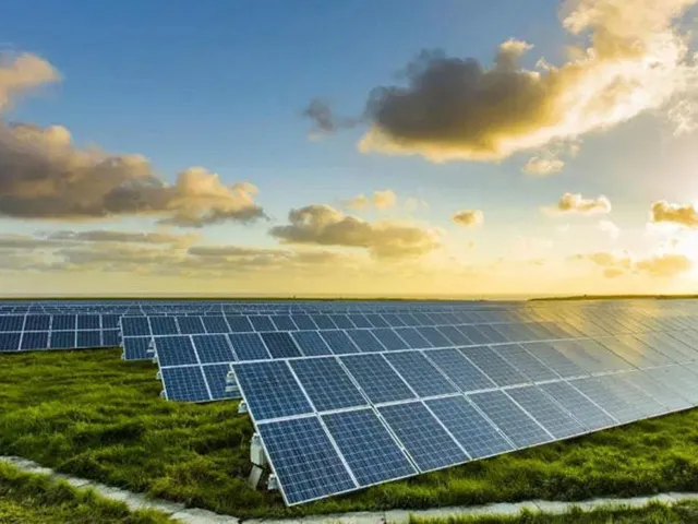 PV Combiner Box: Complete Guide to Components & Installation