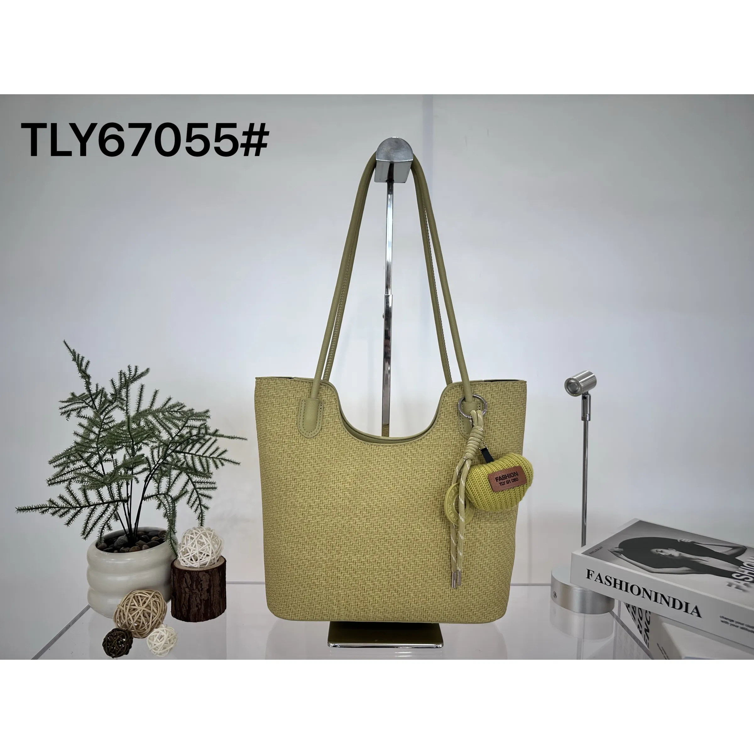 TLY67055